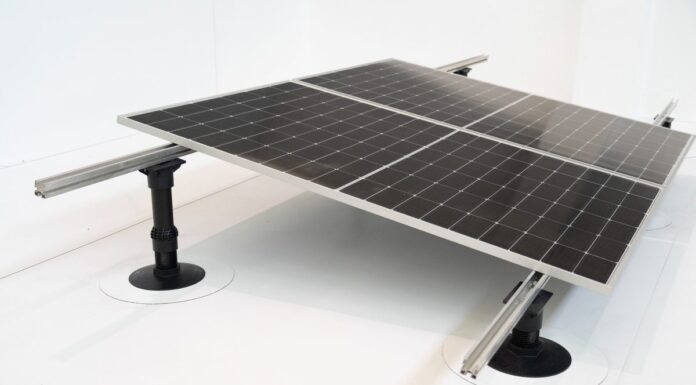 Novi standard za bezbednu integraciju fotonaponskih sistema na ravnim krovovima – XSOLAR Mapei XSOLAR